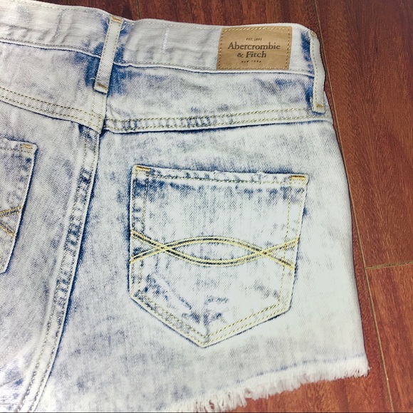 A&F High Rise Shorts - Picture 5 of 7